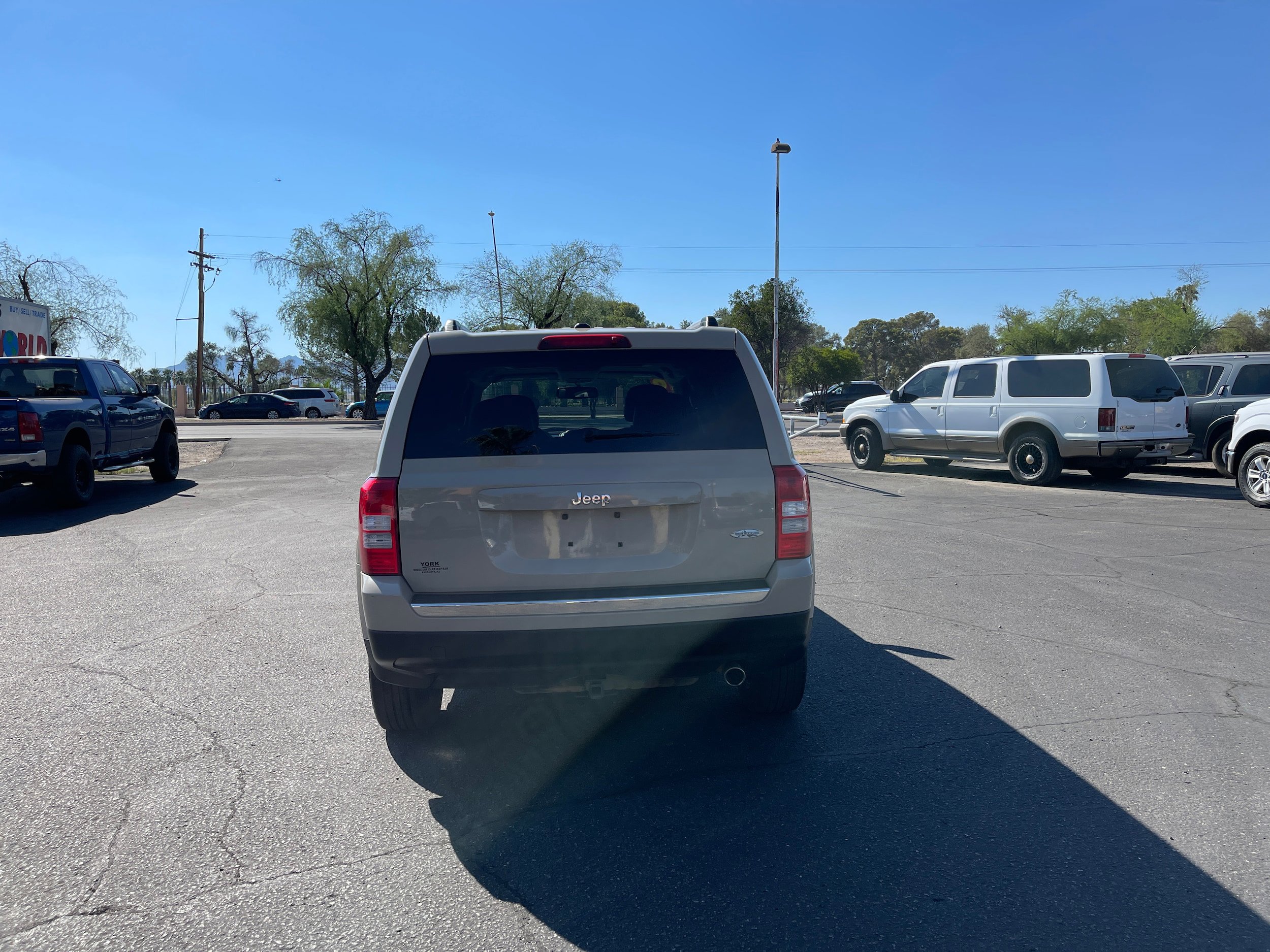 Used 2016 Jeep Patriot High Altitude FWD image 4