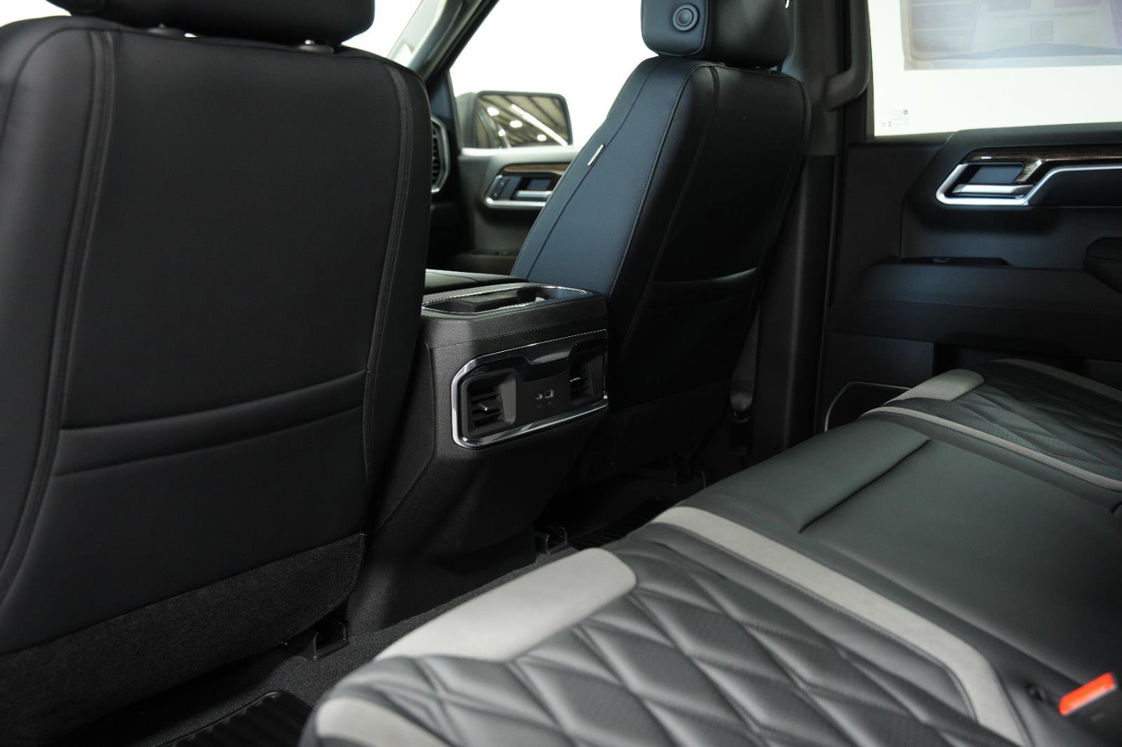 New 2026 GMC Sierra 1500 Elevation AWD/4WD image 25