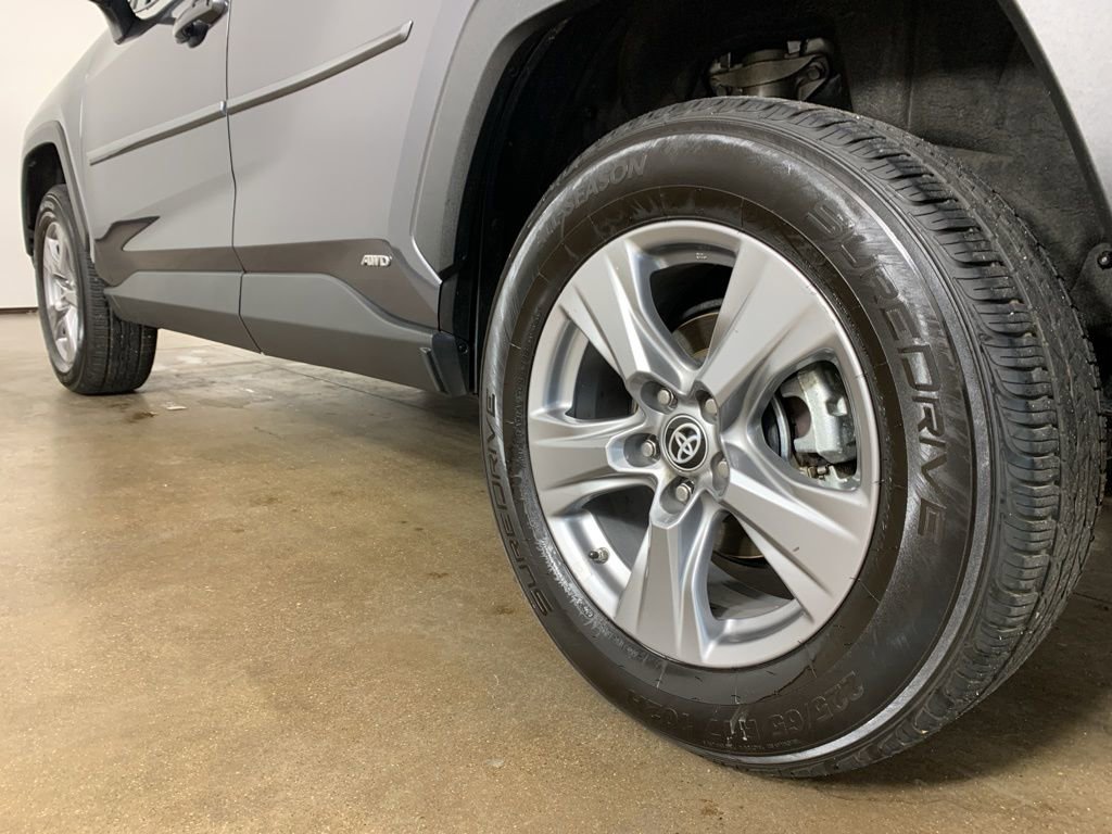 Used 2024 Toyota RAV4 LE image 15