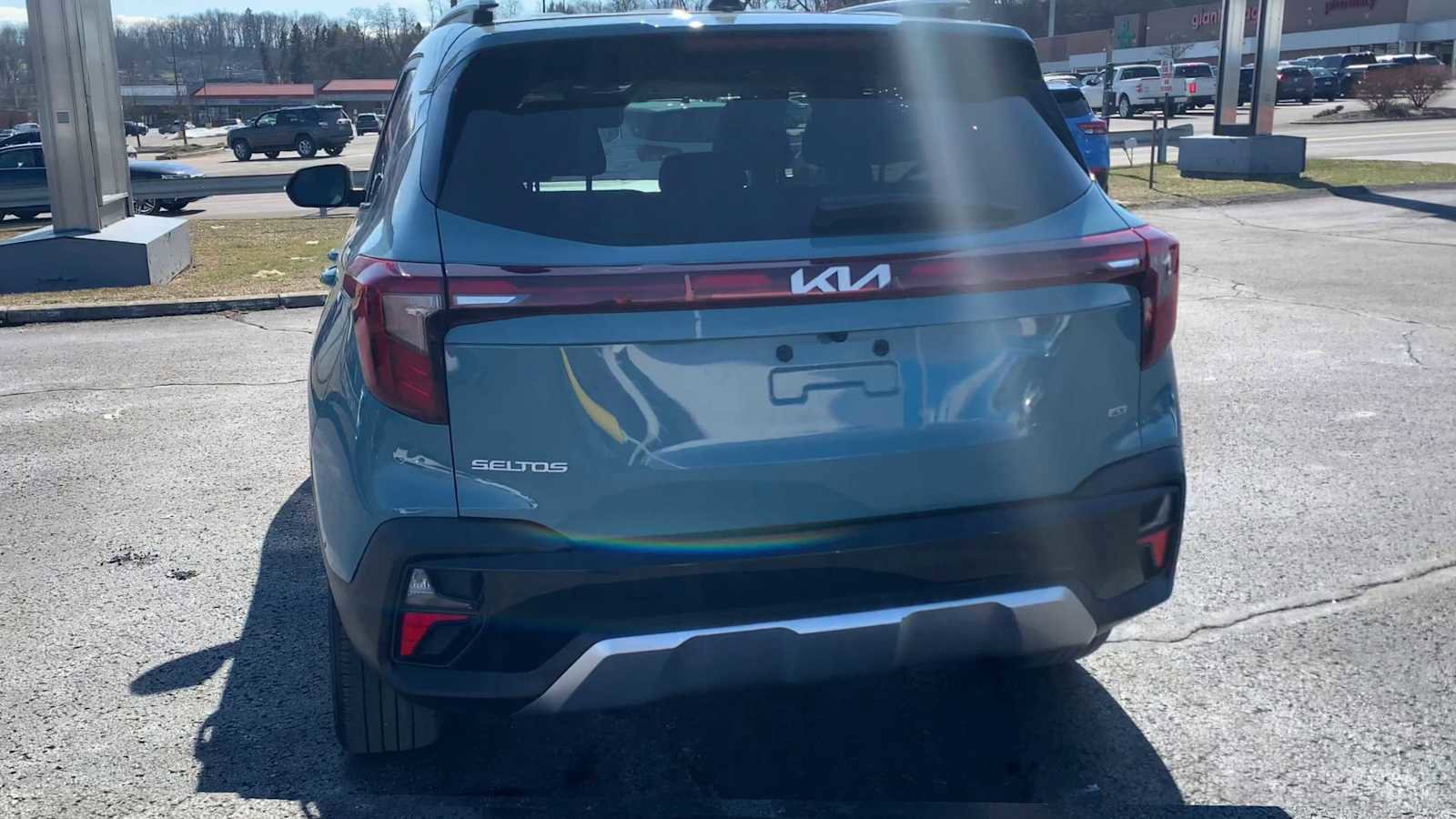 Used 2024 Kia Seltos EX image 7