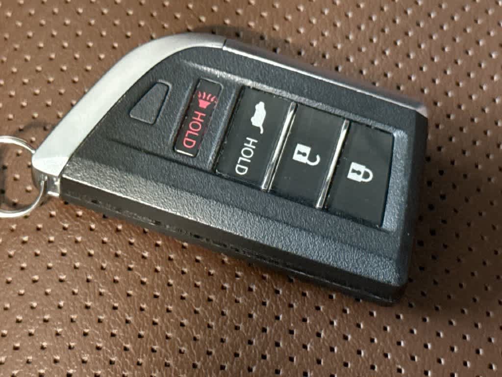 Used 2023 Acura MDX w/ Technology Package AWD/4WD image 28