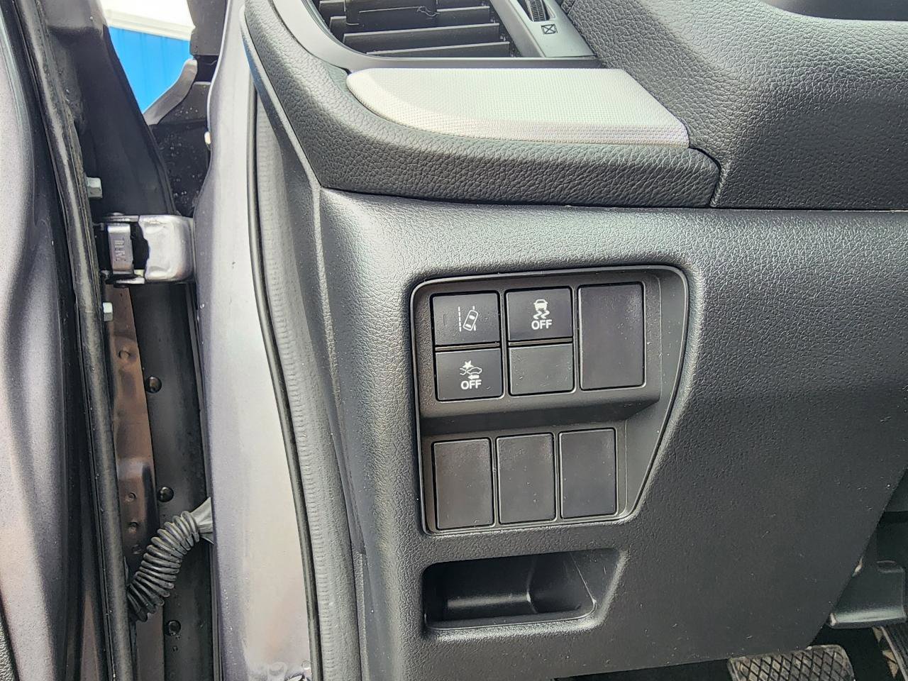 Used 2020 Honda CR-V LX image 13