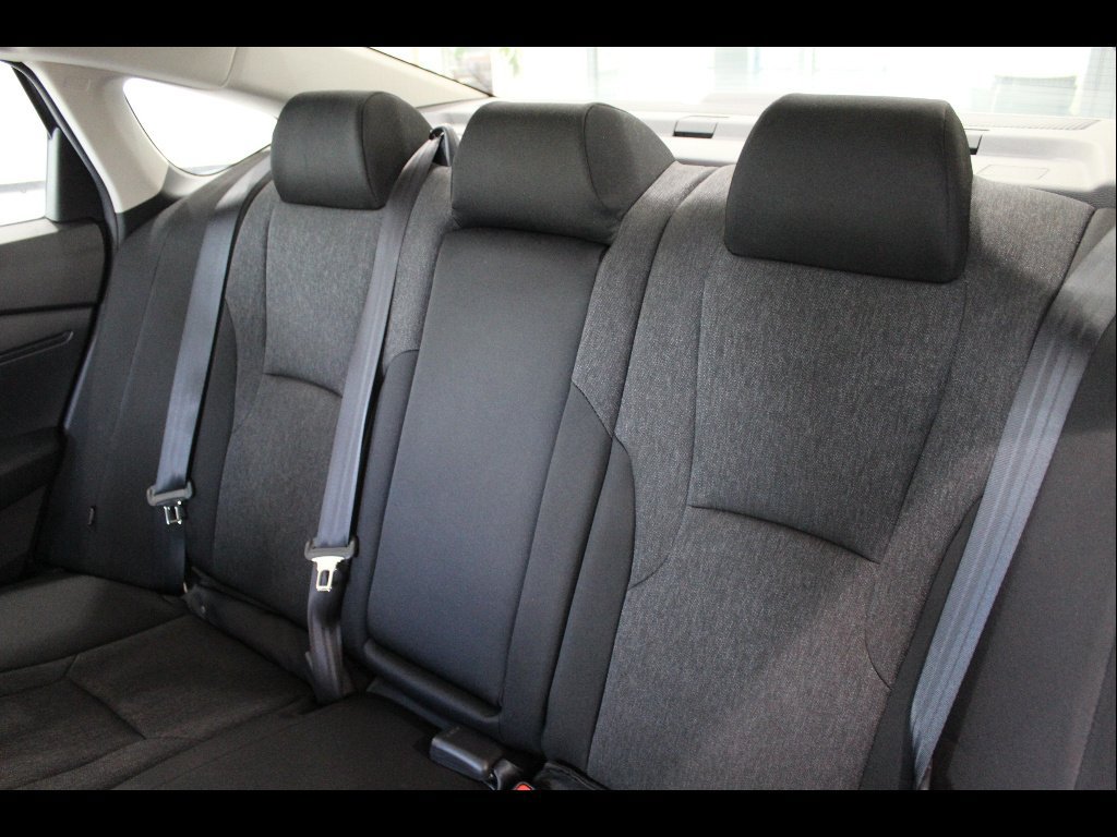 Certified 2025 Honda Accord SE image 17