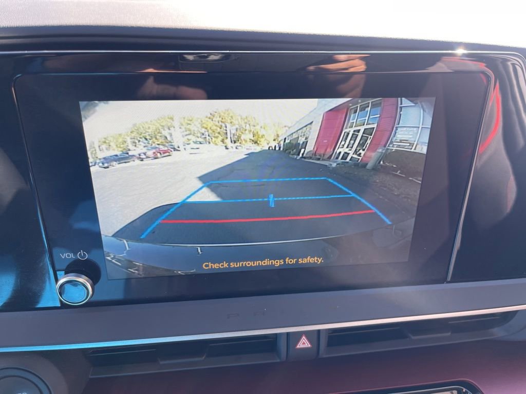 Used 2024 Toyota Prius Prime SE image 12