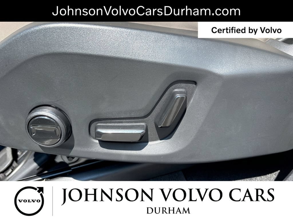 Certified 2025 Volvo XC90 B5 Core AWD/4WD image 15