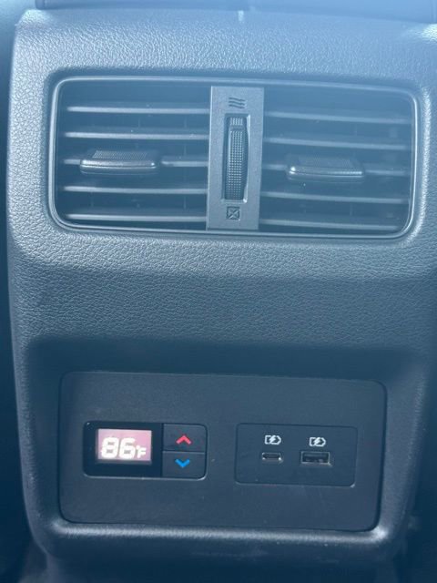 Used 2023 Nissan Rogue SL w/ SL Premium Package image 25