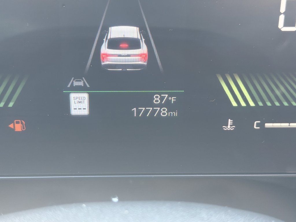 Used 2025 Kia K4 FWD image 20