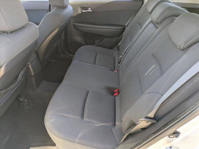 Used 2009 Hyundai Elantra image 16
