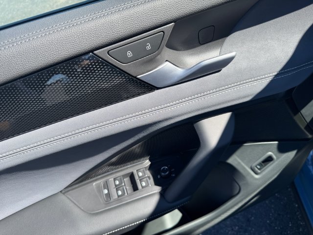 New 2026 Volkswagen Tiguan SE R-Line AWD/4WD image 14