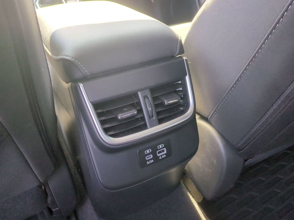 Used 2025 Subaru Legacy Premium image 26