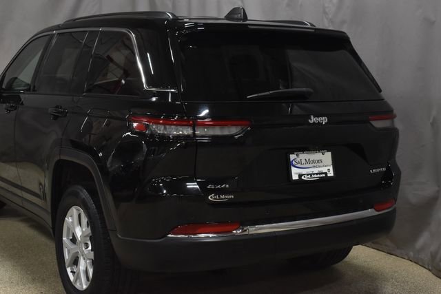 Used 2023 Jeep Grand Cherokee Limited image 9