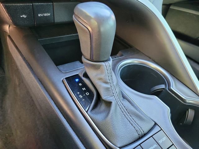 Used 2024 Toyota Camry SE FWD image 23