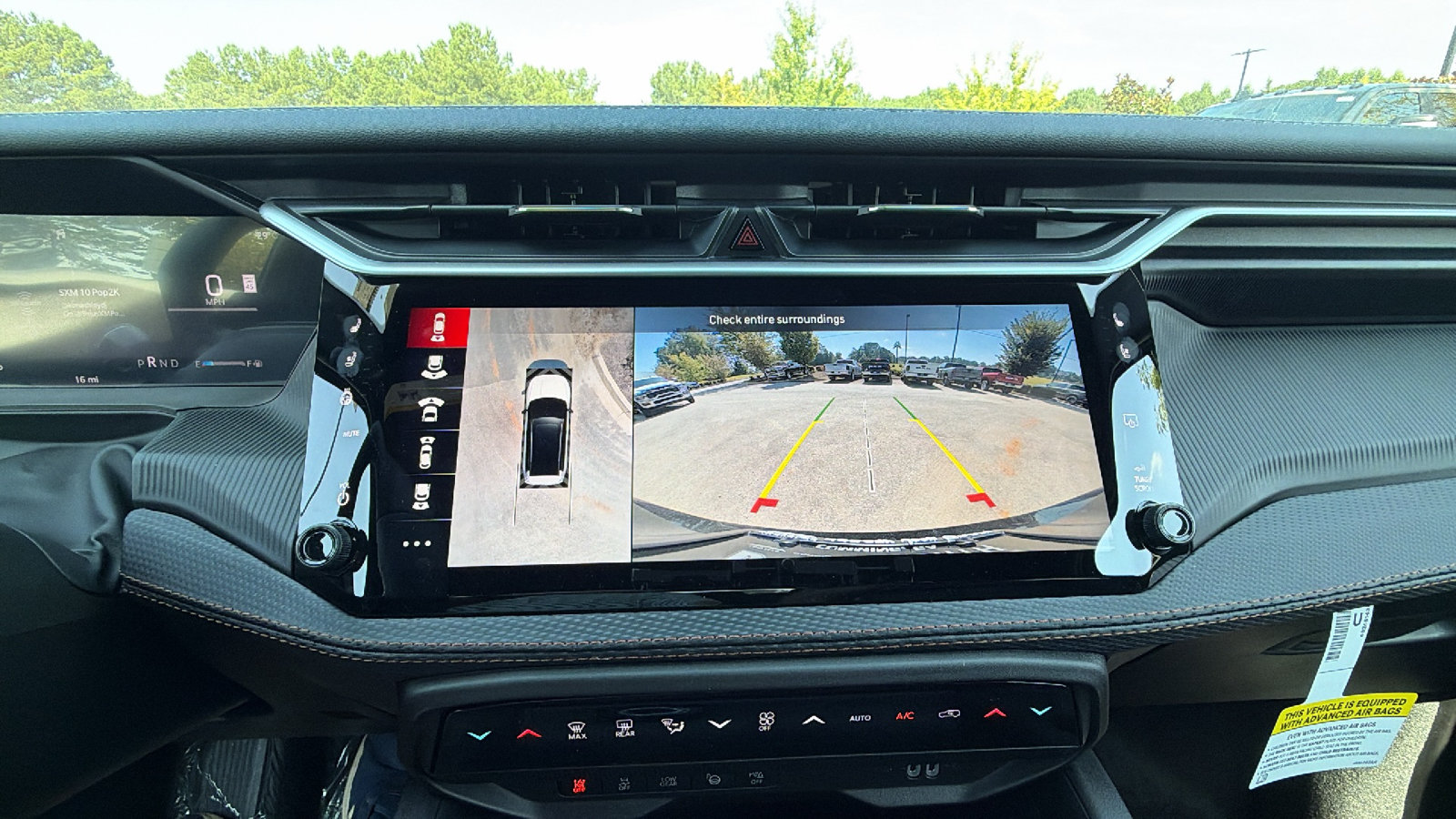 New 2026 Jeep Cherokee Overland w/ Trailer Tow Group AWD/4WD image 28