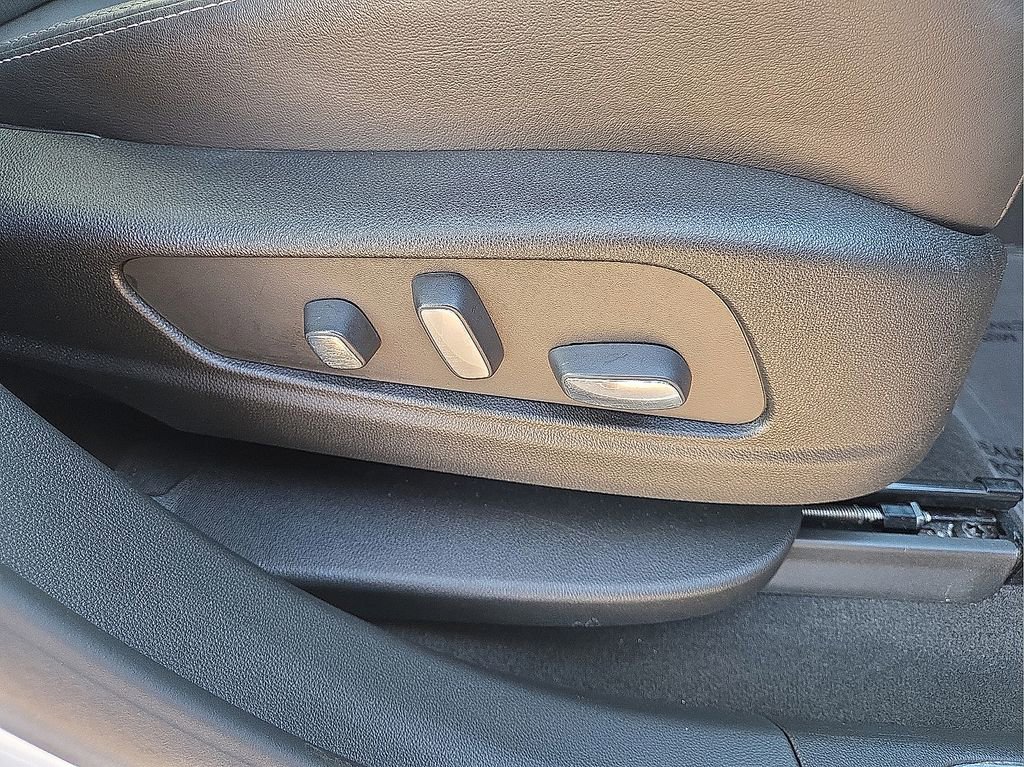 Used 2024 Cadillac XT5 Premium Luxury image 14