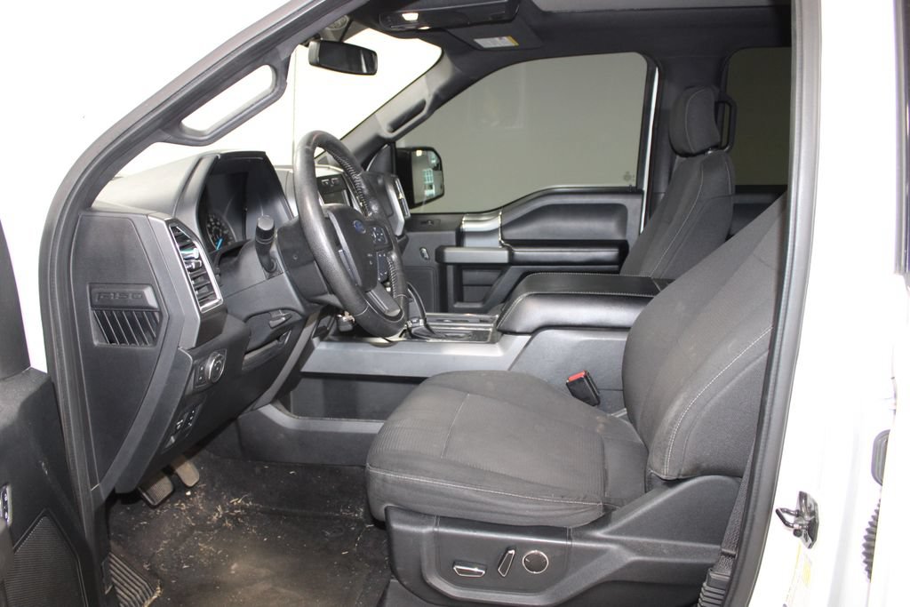 Used 2016 Ford F150 XLT w/ Equipment Group 302A Luxury AWD/4WD image 19