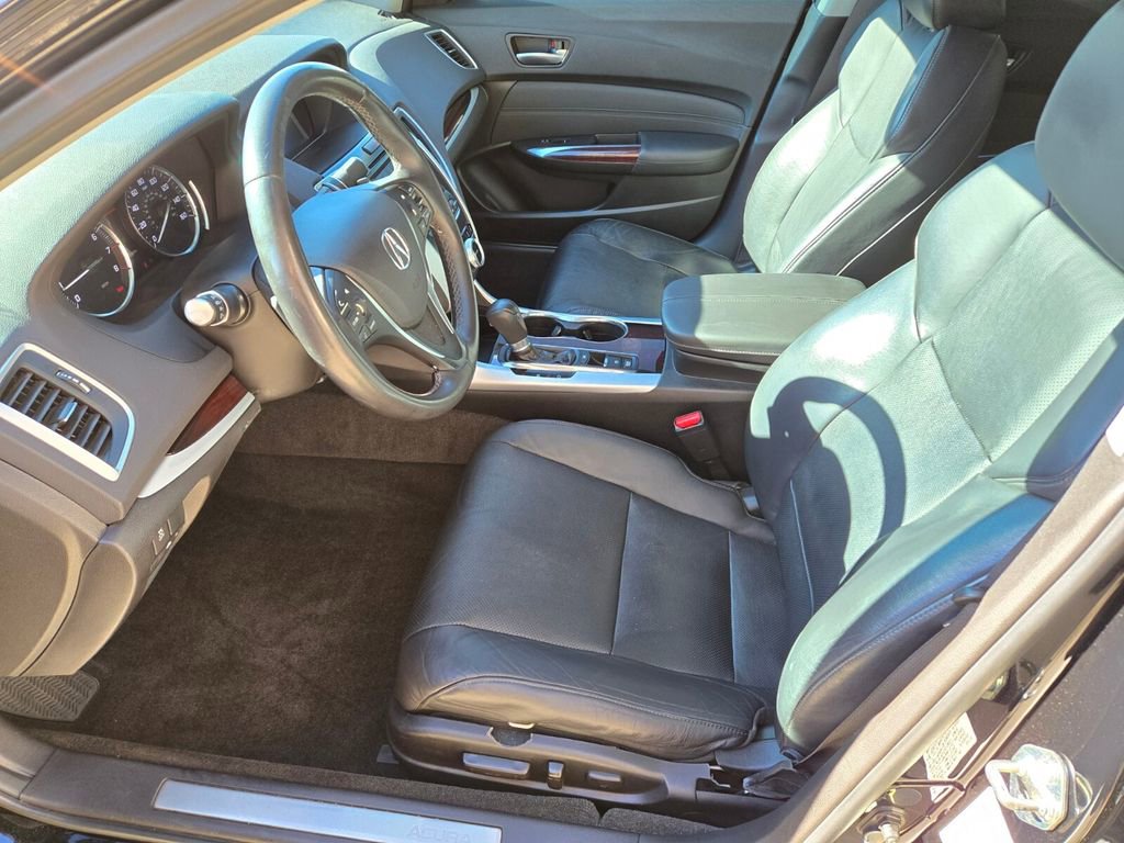 Used 2017 Acura TLX w/ Technology Package FWD image 12