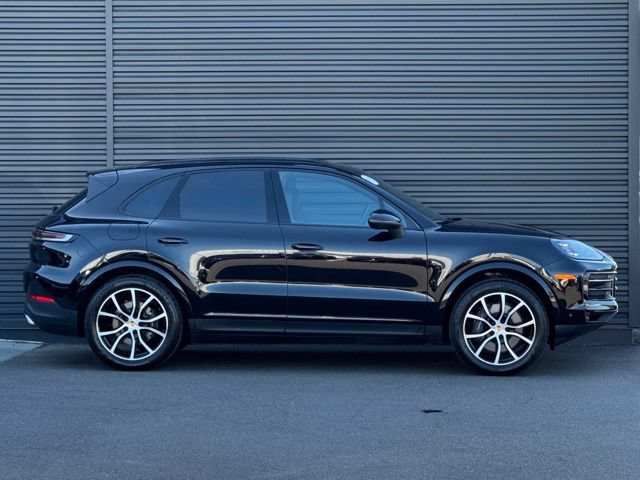 Certified 2024 Porsche Cayenne AWD/4WD image 8
