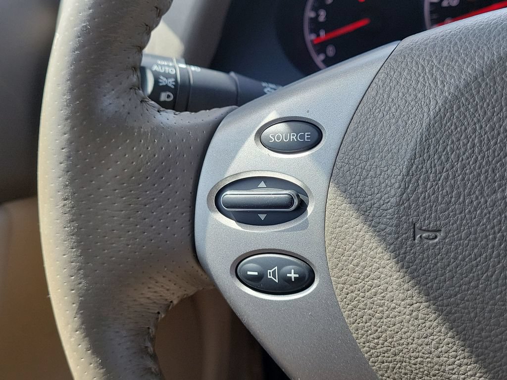 Used 2012 Nissan Altima 2.5 S w/ Special Edition Pkg FWD image 9