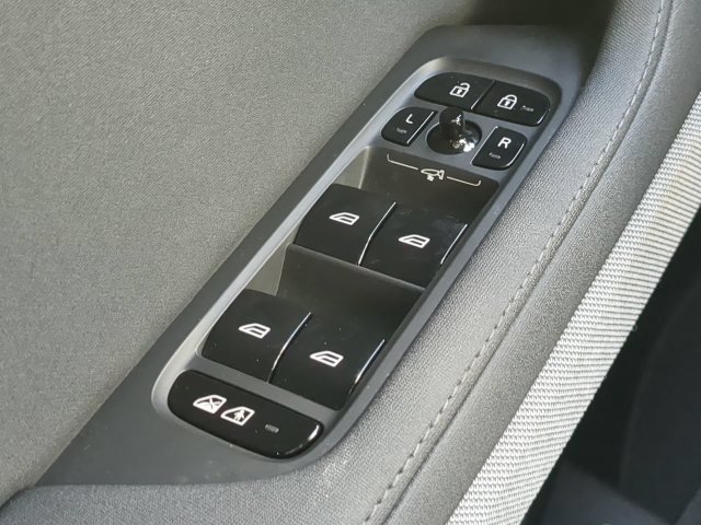 Used 2023 Polestar Polestar 2 w/ Pilot Pack AWD/4WD image 25