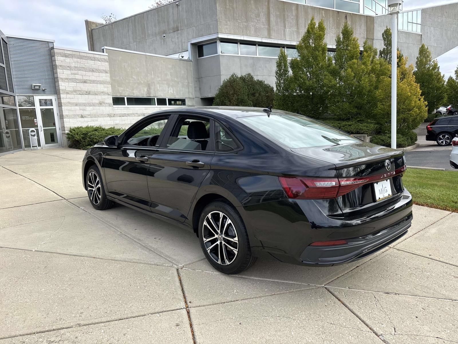 New 2026 Volkswagen Jetta Sport FWD image 5