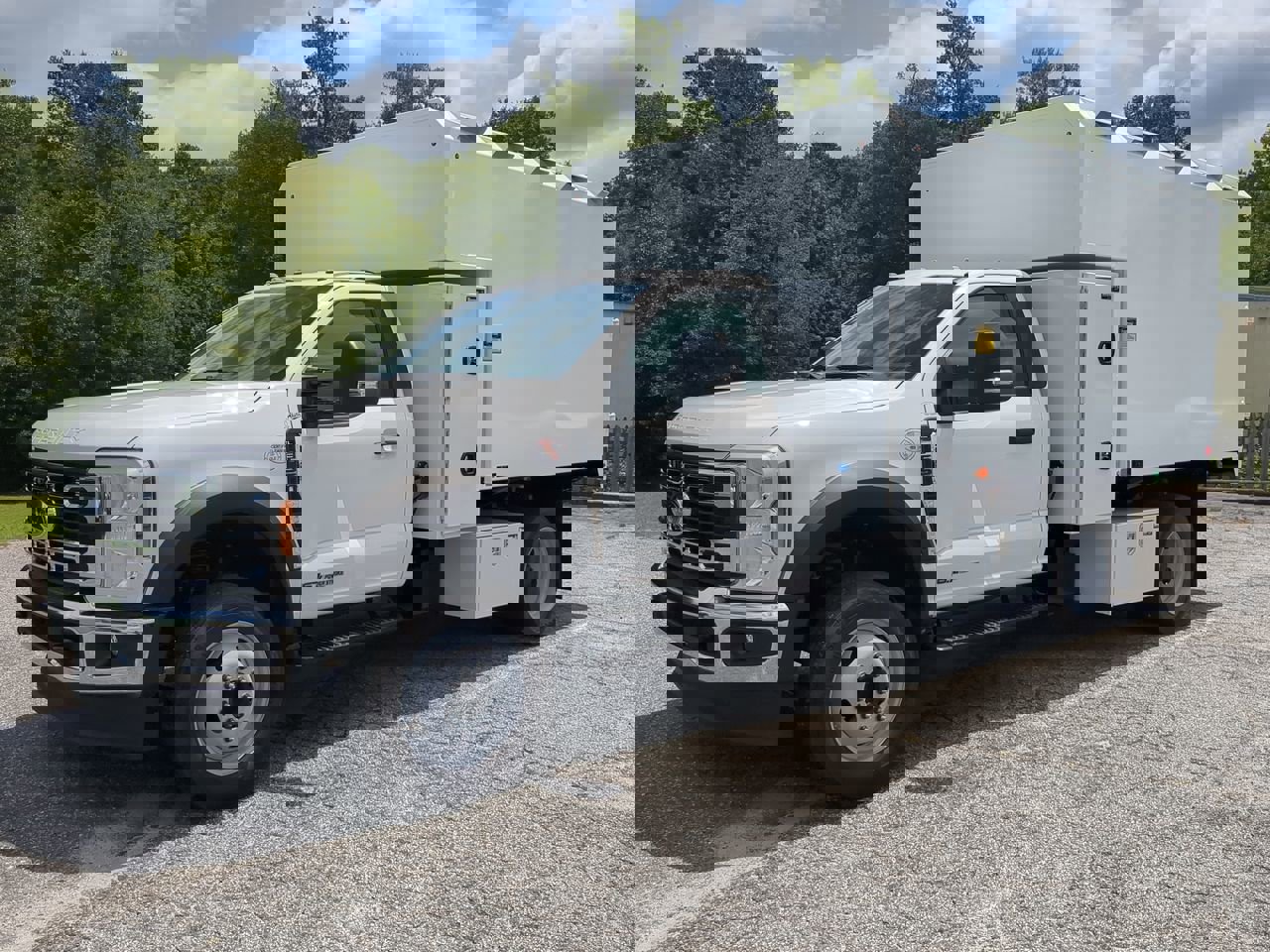 New 2025 Ford F550 2WD Regular Cab Super Duty image 6