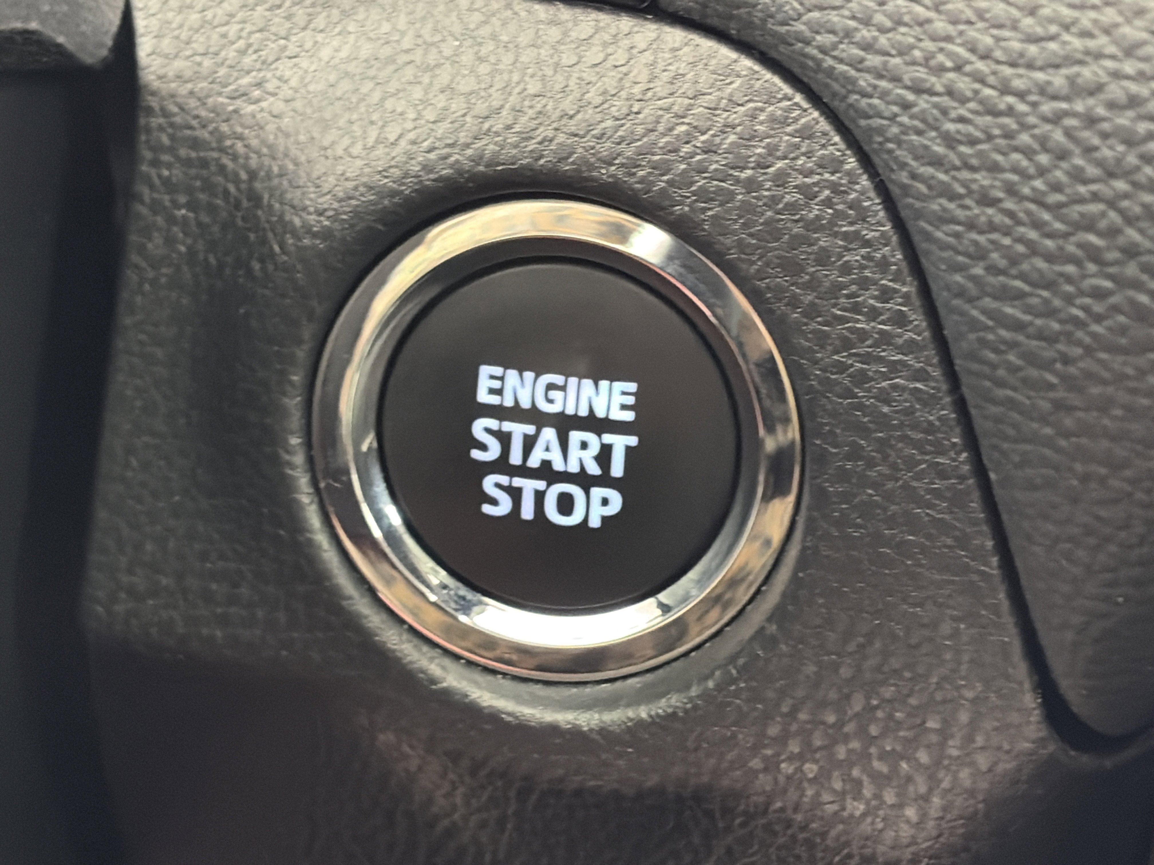 Used 2023 Toyota RAV4 XLE w/ Convenience Package image 28