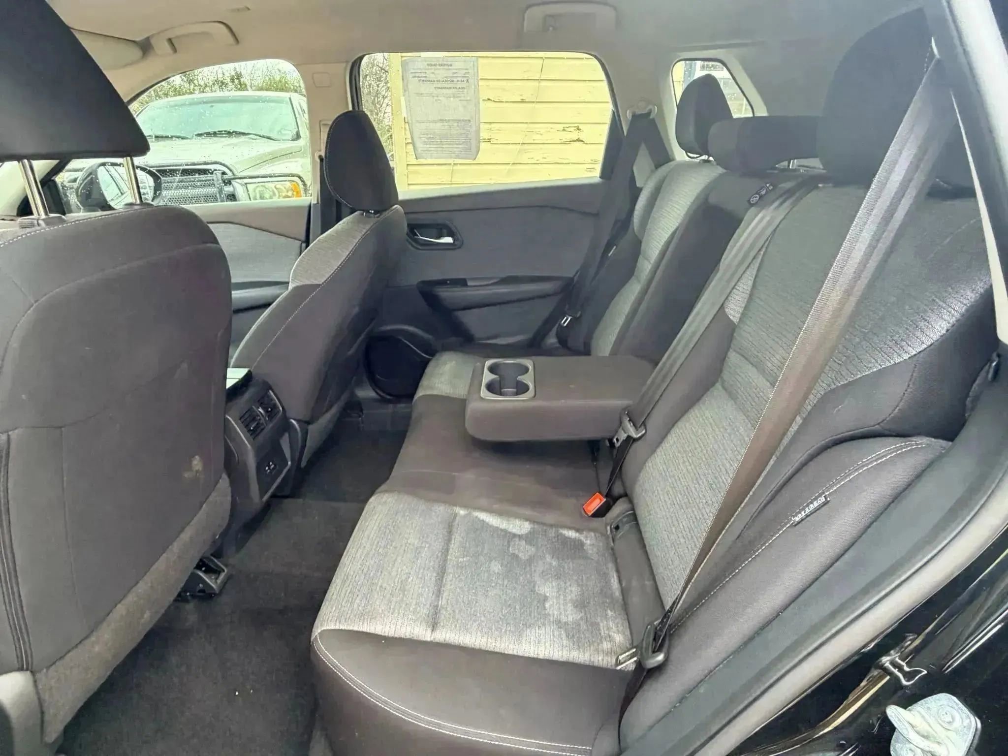 Used 2023 Nissan Rogue SV FWD image 18