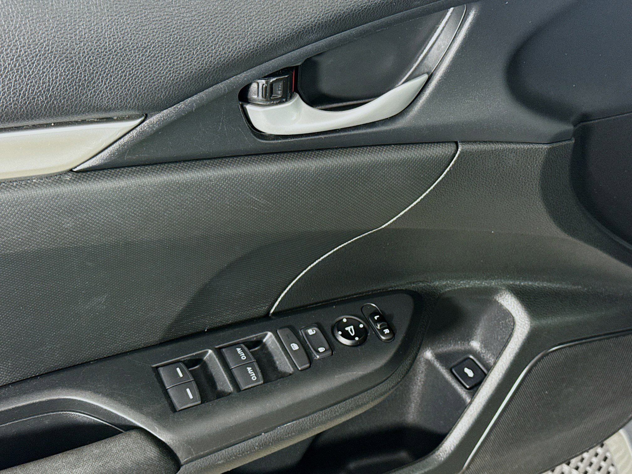 Used 2019 Honda Civic LX image 23