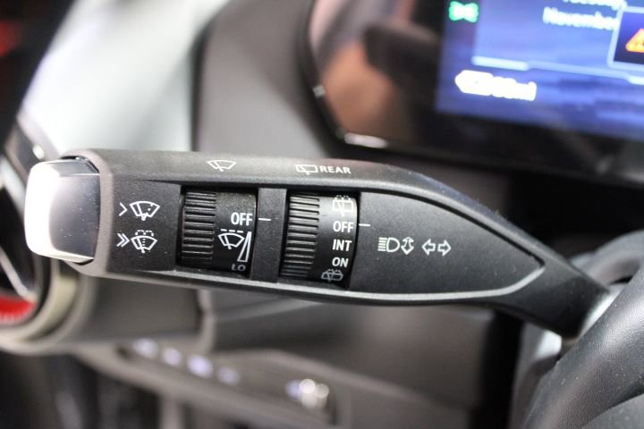 New 2026 Chevrolet Equinox EV RS image 34