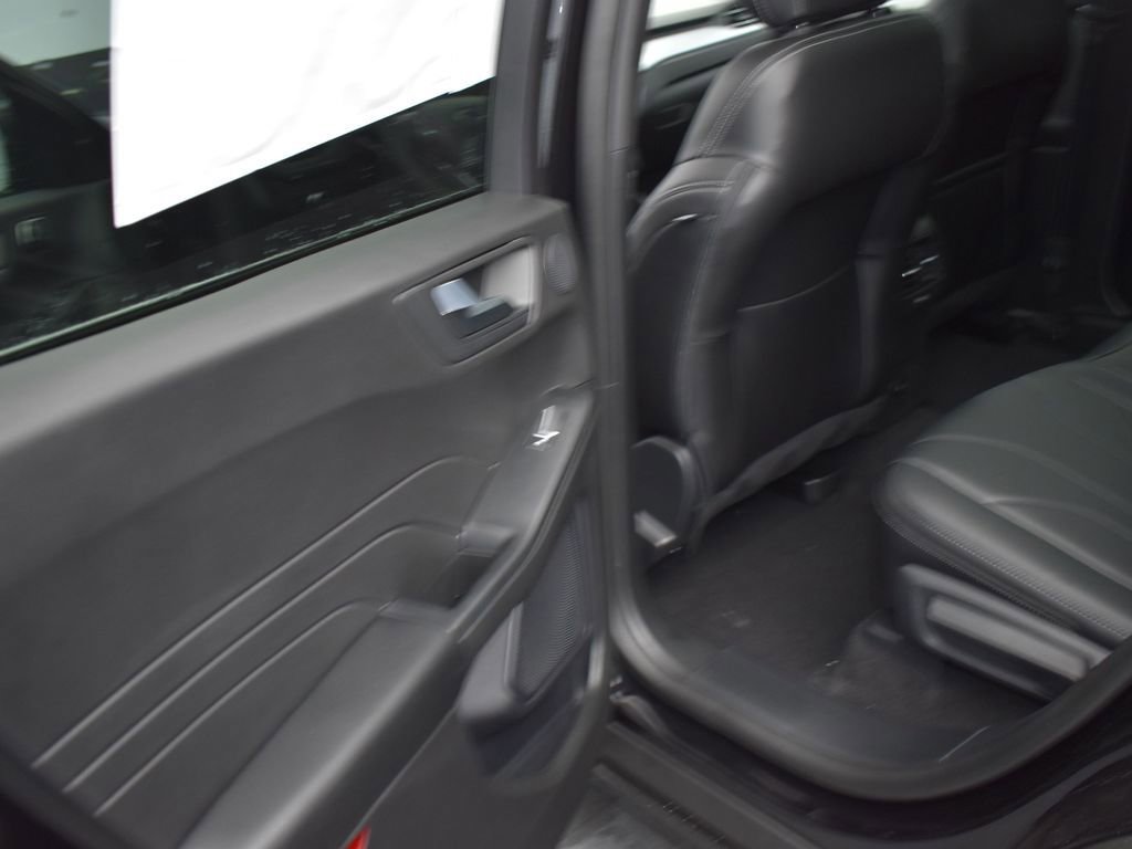 New 2025 Ford Escape SE w/ PHEV Premium Package FWD image 12
