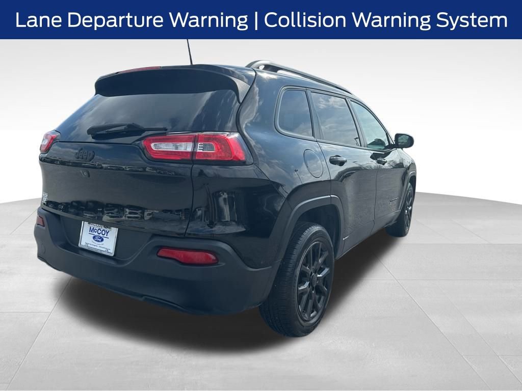 Used 2018 Jeep Cherokee Latitude w/ Cold Weather Group image 6