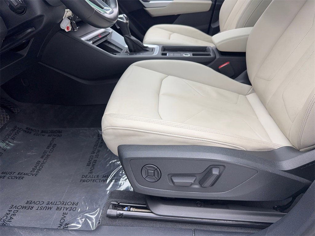 Used 2022 Audi Q3 2.0T Premium Plus image 34