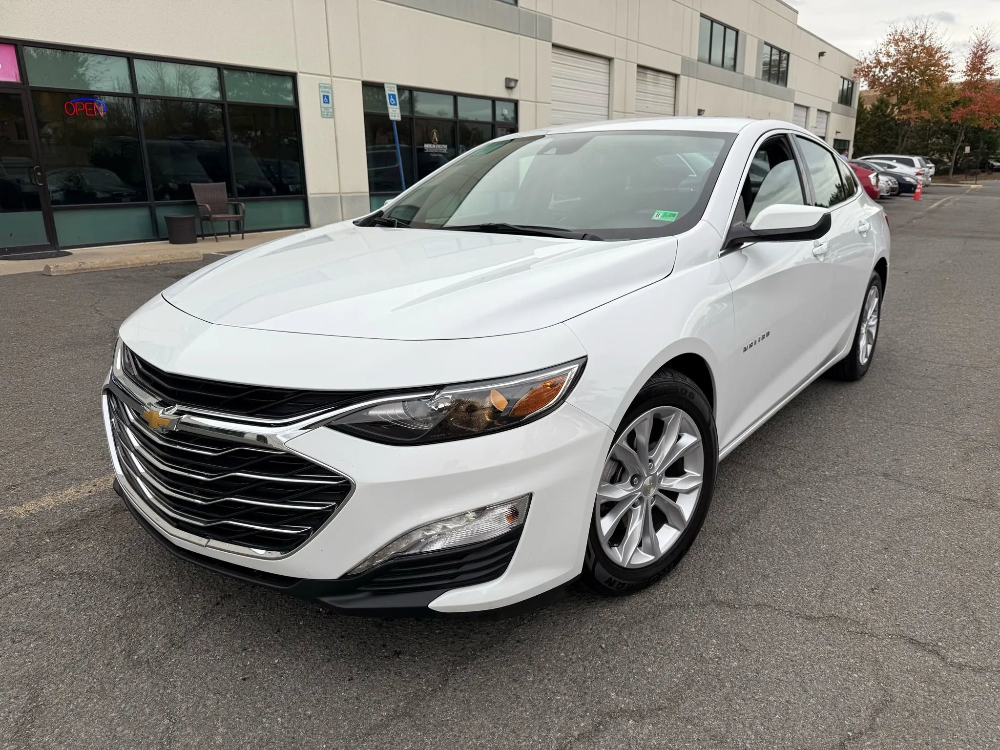 Used 2023 Chevrolet Malibu LT image 10