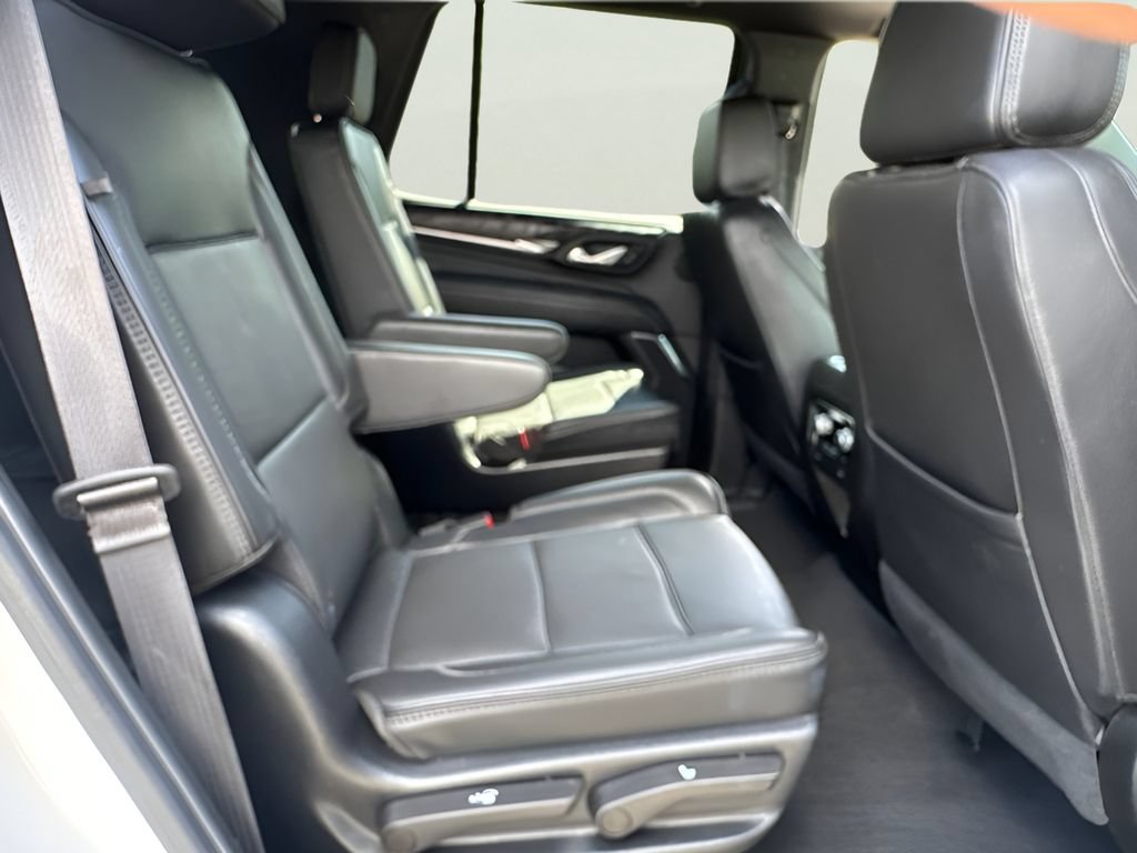 Used 2023 GMC Yukon Denali w/ LPO, Floor Liner Package AWD/4WD image 19