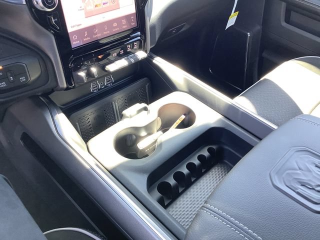 New 2026 RAM 2500 Laramie w/ Sport Appearance Package AWD/4WD image 18