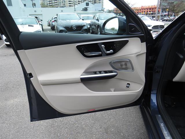 Used 2025 Mercedes-Benz C 300 4MATIC Sedan image 12