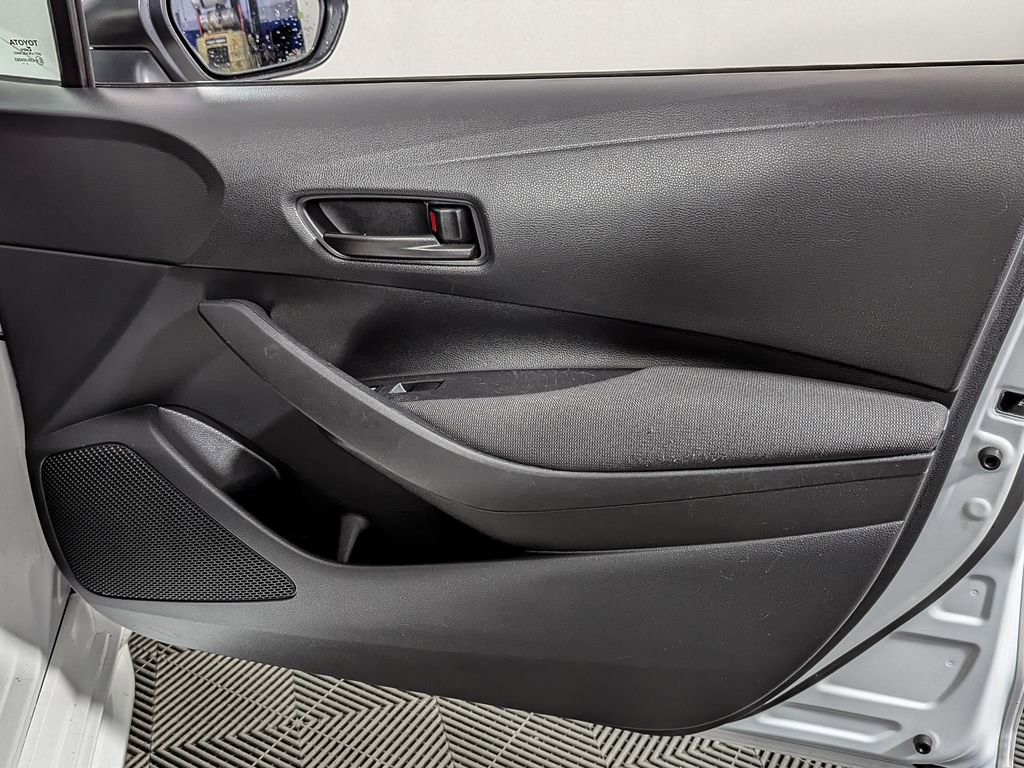 Used 2024 Toyota Corolla LE FWD image 33