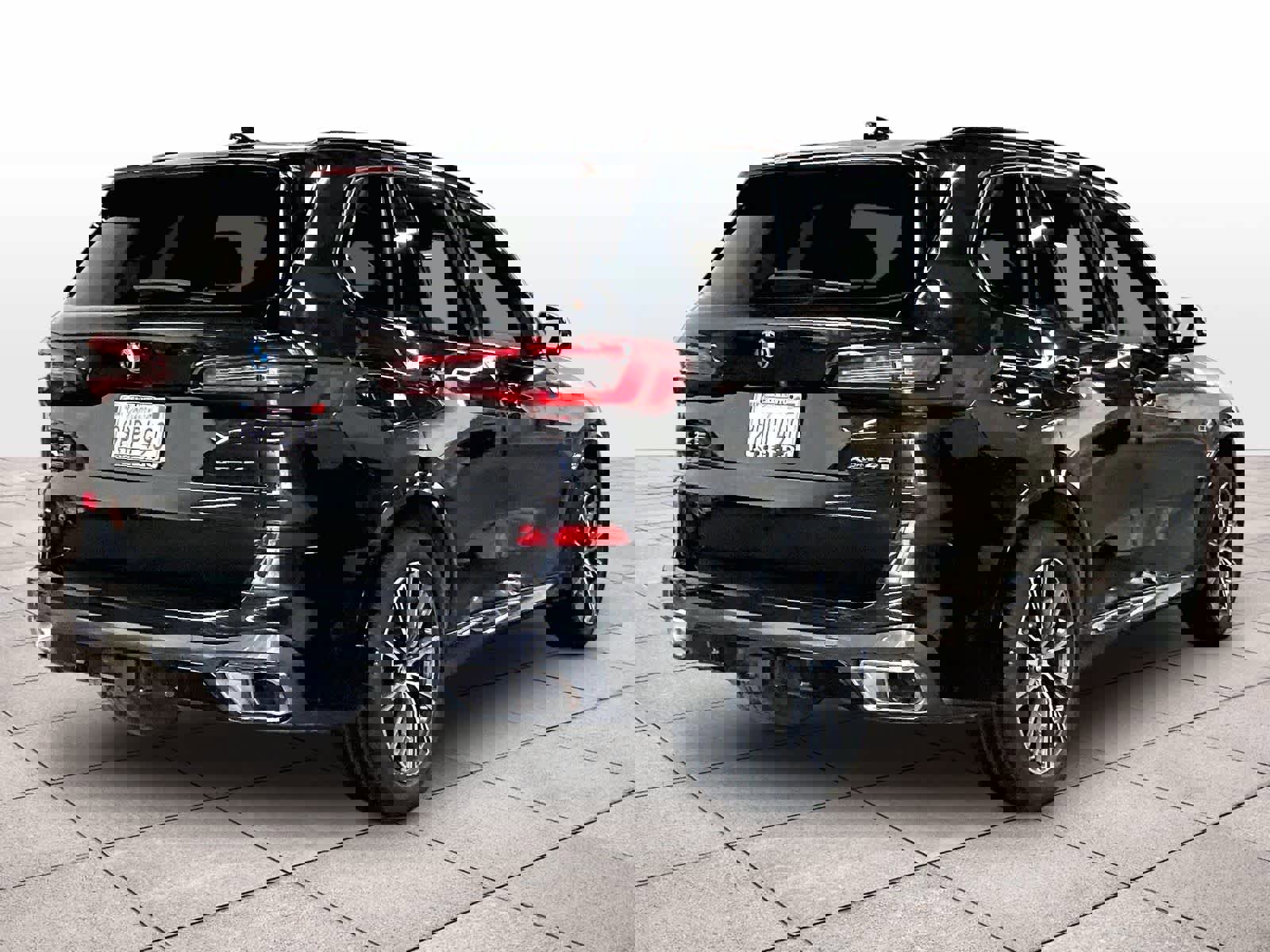 Used 2023 BMW X5 xDrive45e w/ Executive Package image 15