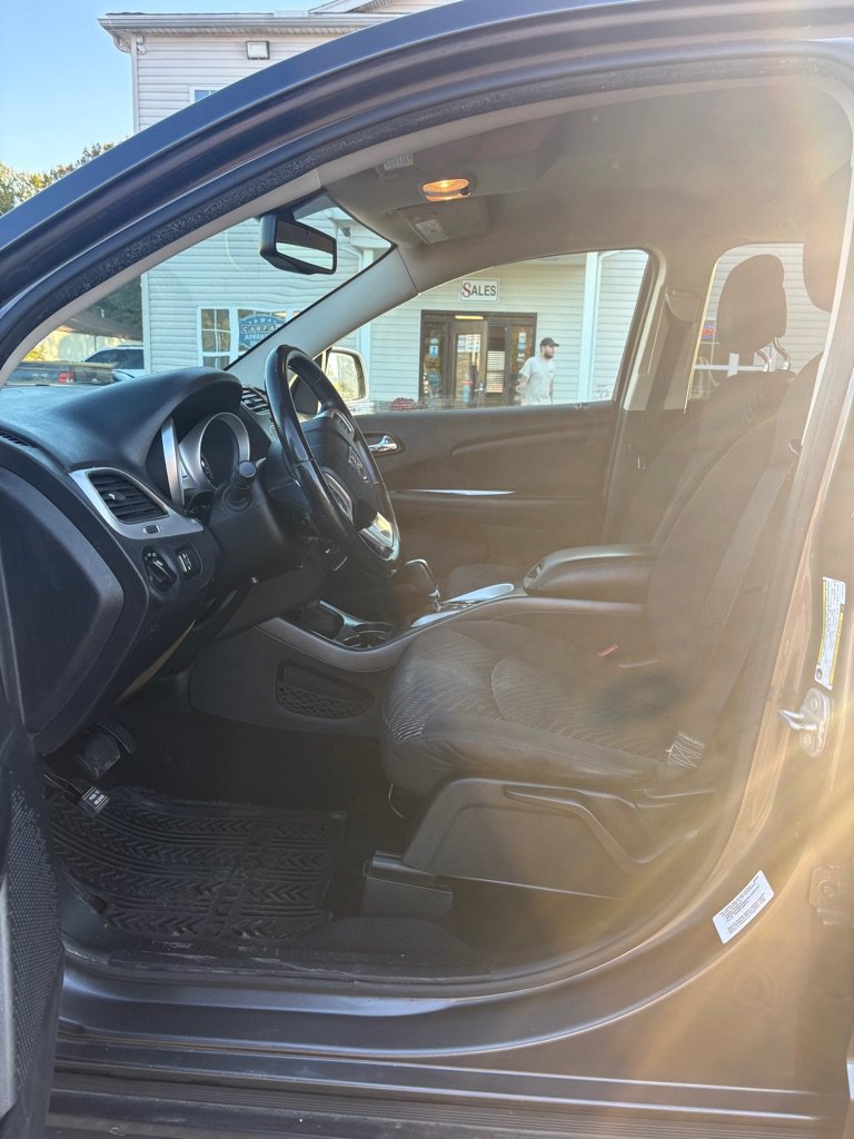 Used 2014 Dodge Journey SE w/ Flexible Seating Group FWD image 9