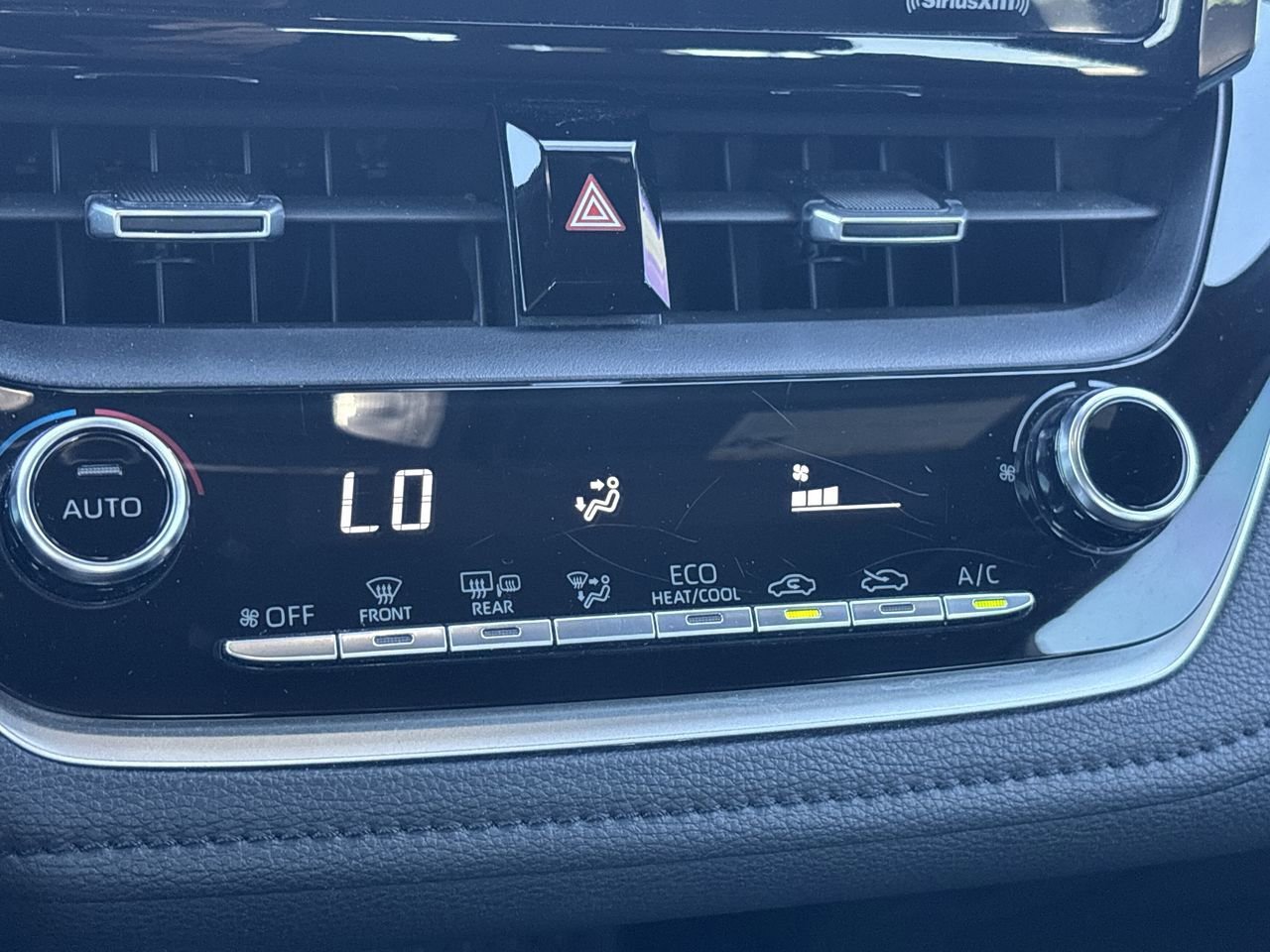 Used 2021 Toyota Corolla SE image 22