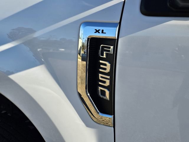 Used 2019 Ford F350 XL w/ Power Equipment Group image 31