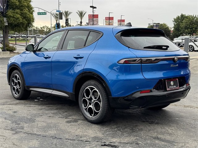 New 2025 Alfa Romeo Tonale w/ Premium Package image 4