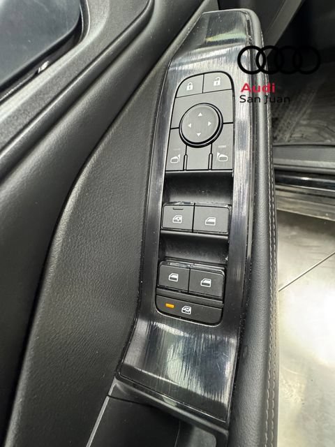 Used 2024 Nissan Rogue SV w/ SV Premium Package FWD image 32
