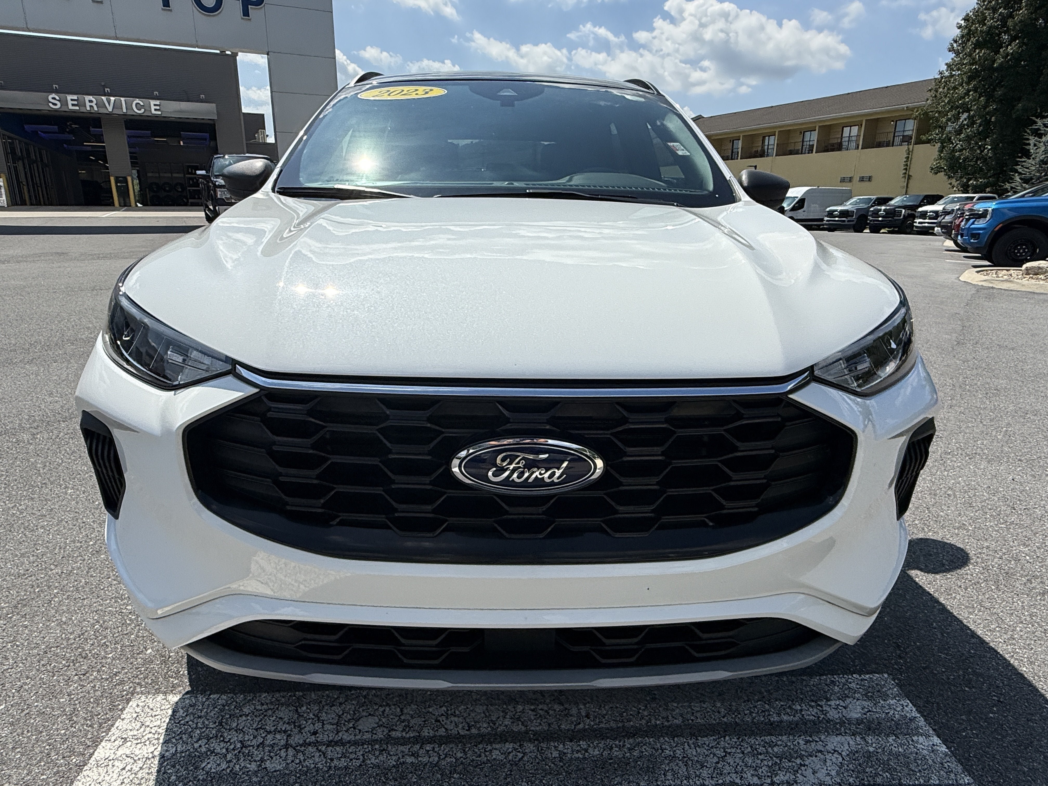 Used 2023 Ford Escape ST-Line w/ Tech Pack #1 AWD/4WD image 2