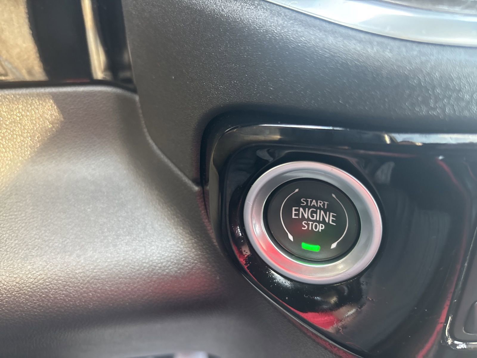 Used 2022 Chevrolet Silverado 1500 High Country w/ High Country Premium Package image 15