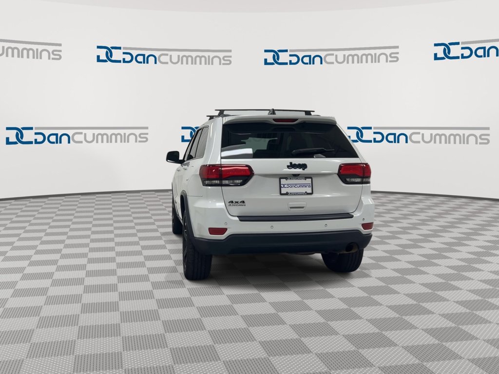 Used 2018 Jeep Grand Cherokee Laredo AWD/4WD image 7