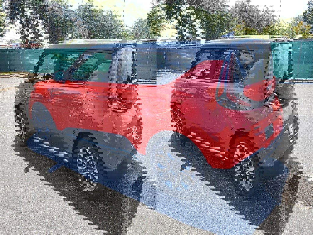 New 2025 Kia Soul EX image 3