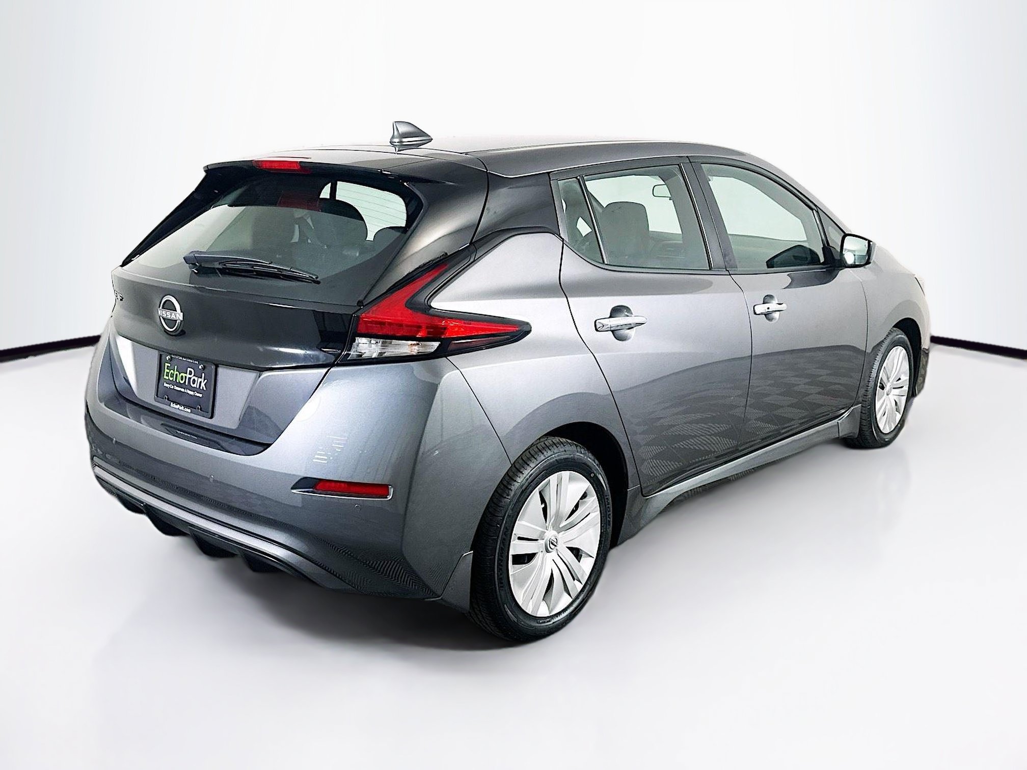Used 2024 Nissan Leaf S FWD image 9