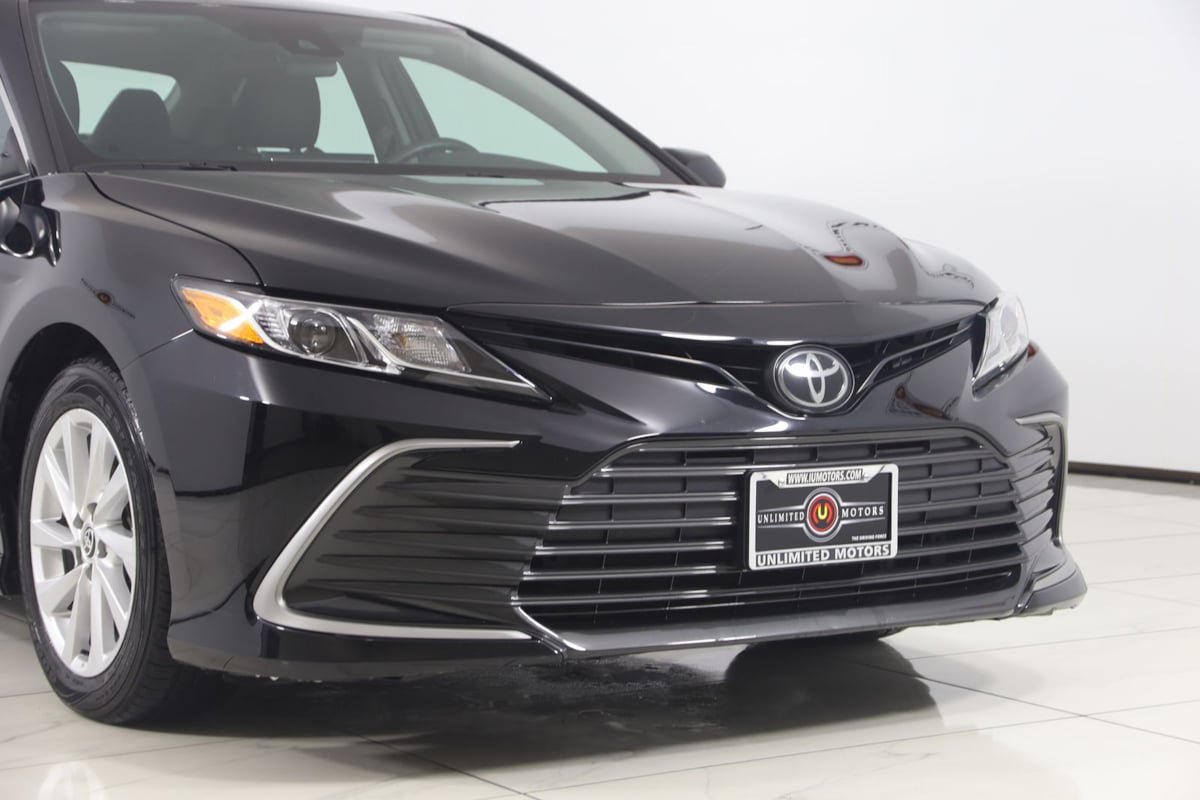 Used 2023 Toyota Camry LE FWD image 27