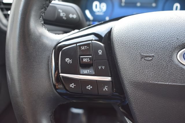 Used 2023 Ford Escape Platinum AWD/4WD image 24